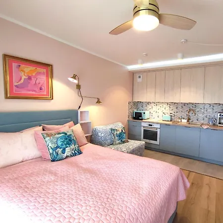 Koralove Romantyczny Z Kominkiem Apartament *